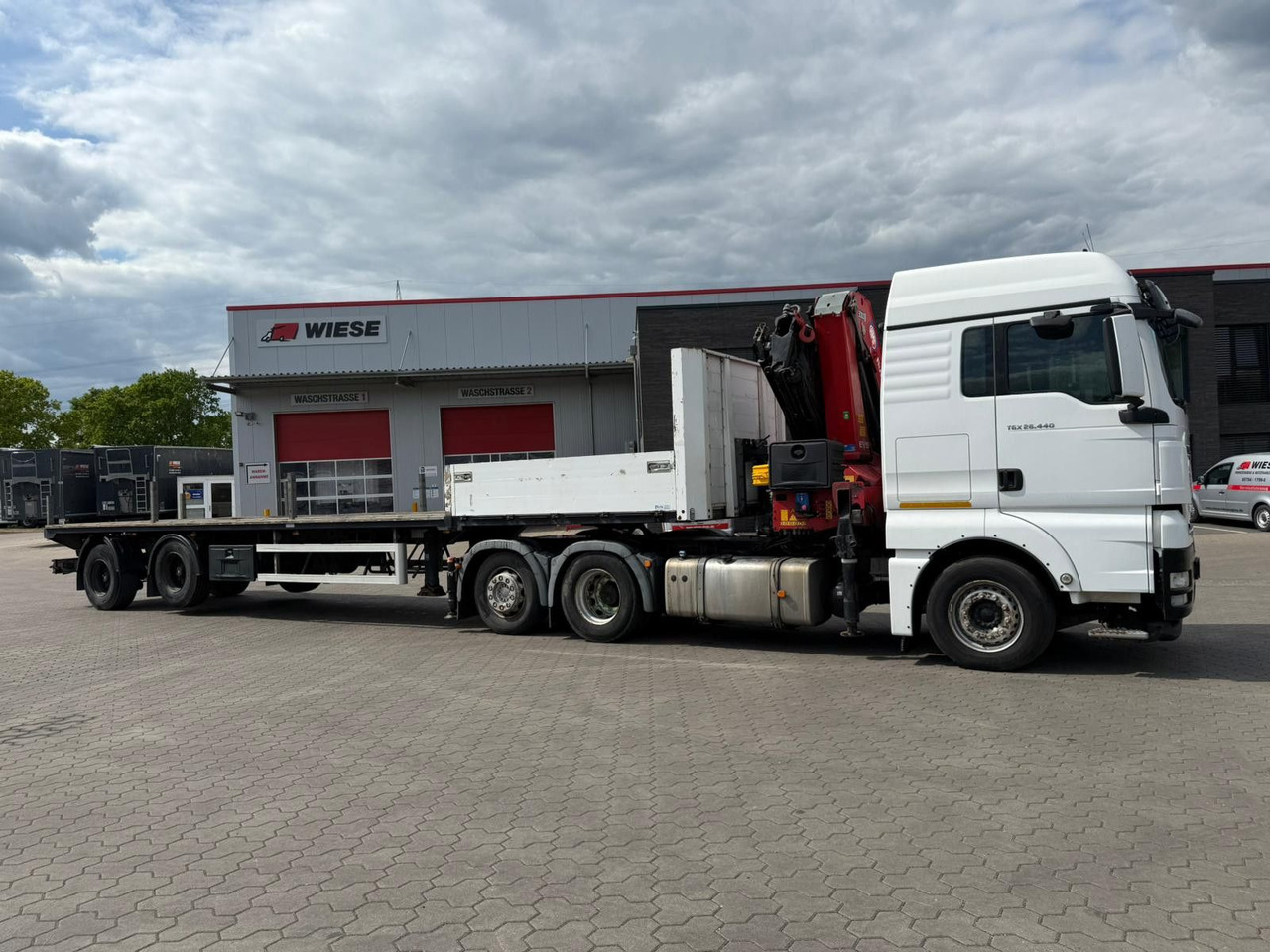 MAN TGX 26.440 6x2 mit HMF 3000-5 Kran - Sattelzugmaschine: das Bild 4 MAN TGX 26.440 6x2 mit HMF 3000-5 Kran - Sattelzugmaschine: das Bild 4