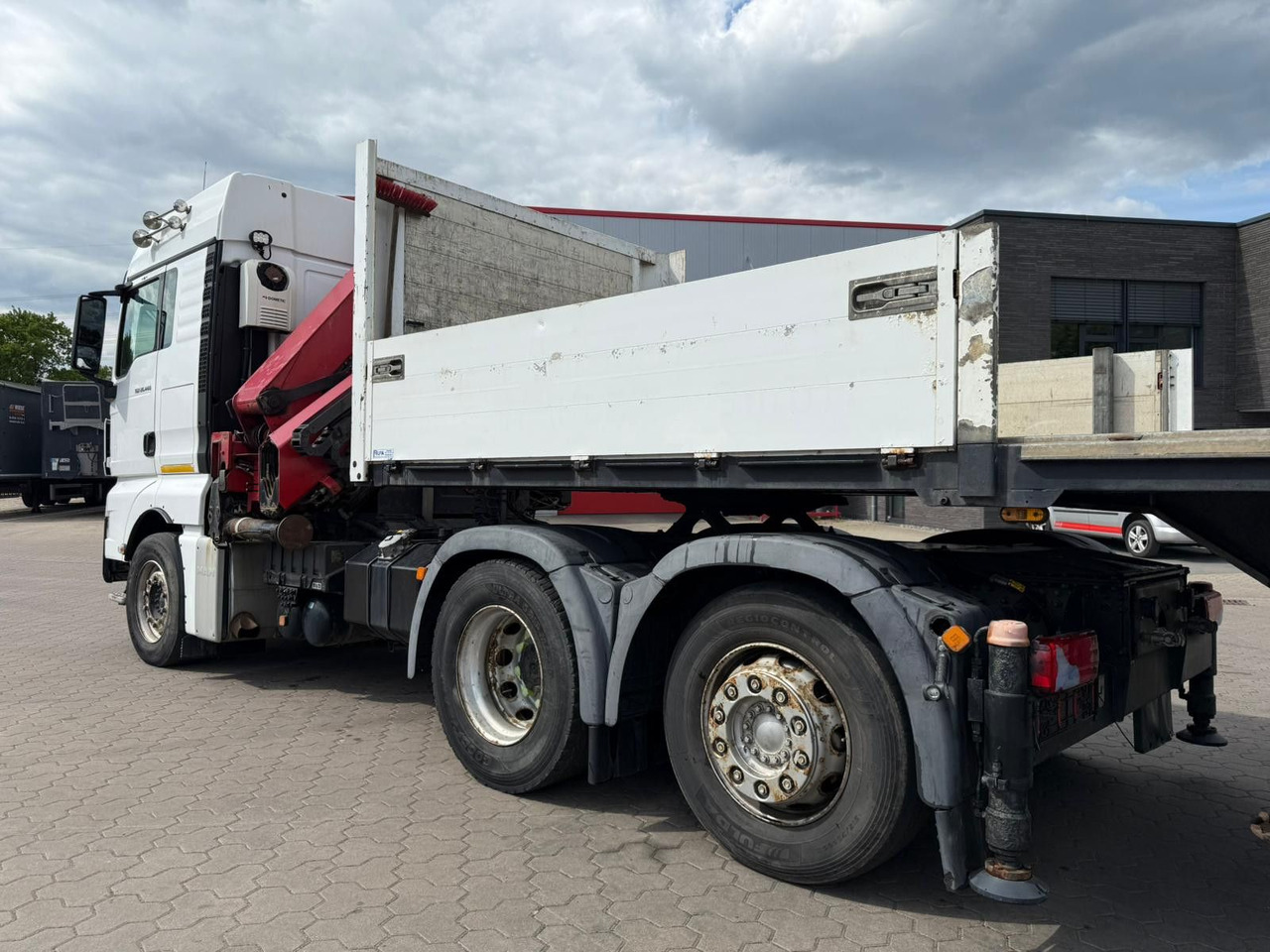 MAN TGX 26.440 6x2 mit HMF 3000-5 Kran - Sattelzugmaschine: das Bild 5 MAN TGX 26.440 6x2 mit HMF 3000-5 Kran - Sattelzugmaschine: das Bild 5