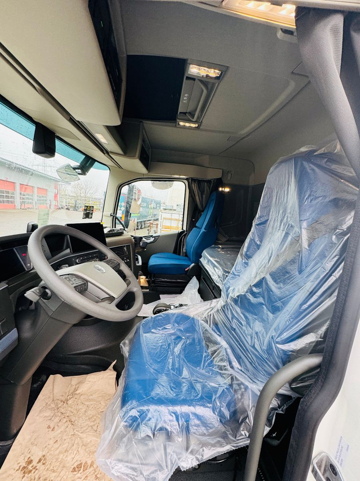 Volvo FH 500 8x4 Kran F710 RA2.27 Jib & Winde Sofort - Sattelzugmaschine: das Bild 5 Volvo FH 500 8x4 Kran F710 RA2.27 Jib & Winde Sofort - Sattelzugmaschine: das Bild 5