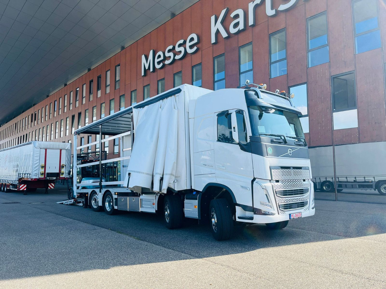 Volvo FH 500 8x2 Arbeitsbühnen Transporter LBW 9t - Abschleppwagen: das Bild 4 Volvo FH 500 8x2 Arbeitsbühnen Transporter LBW 9t - Abschleppwagen: das Bild 4