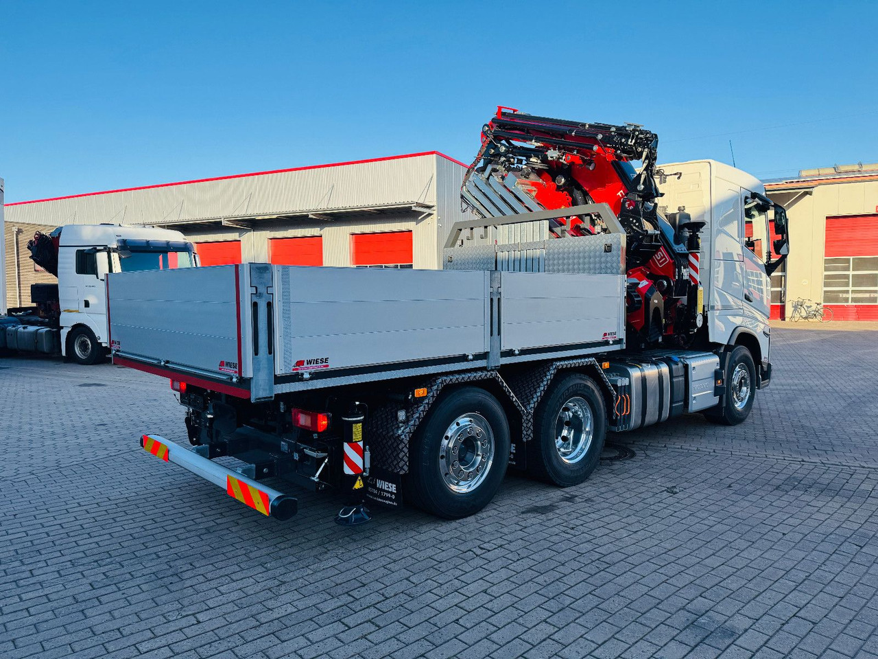 Volvo FH500 6x2 mit Fassi F545 2.27 JIB Winde sofort - Pritsche LKW, Autokran: das Bild 3 Volvo FH500 6x2 mit Fassi F545 2.27 JIB Winde sofort - Pritsche LKW, Autokran: das Bild 3