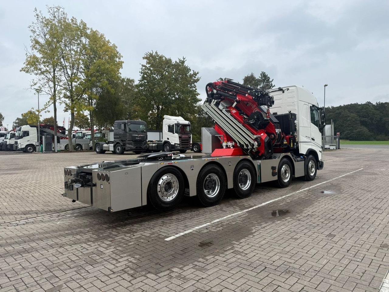 Volvo FH540 10x4 mit F1150 Ladekran, Sattelzugmaschine - Autokran: das Bild 3 Volvo FH540 10x4 mit F1150 Ladekran, Sattelzugmaschine - Autokran: das Bild 3