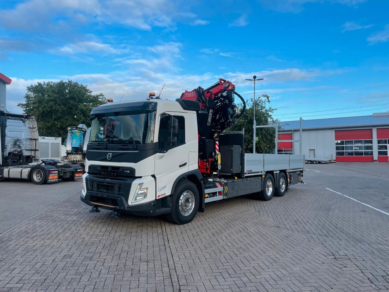 Volvo FMX 500 FASSI Ladekran F545 JIB & Winde Sofort - Pritsche LKW, Autokran: das Bild 1 Volvo FMX 500 FASSI Ladekran F545 JIB & Winde Sofort - Pritsche LKW, Autokran: das Bild 1