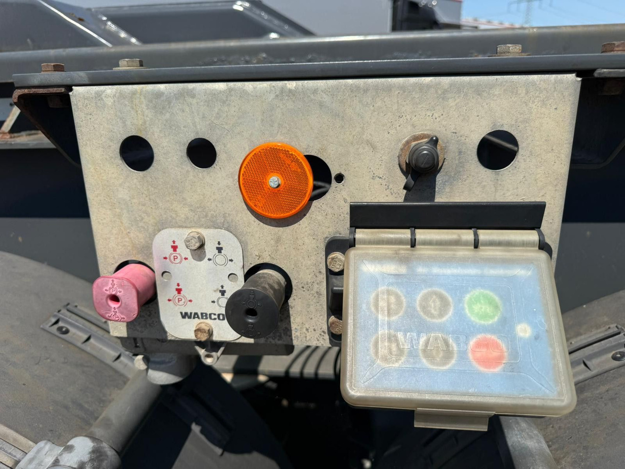 Wiese SA3-36 AK 25 S Auflieger Abrollkipper - Container/ Wechselfahrgestell Auflieger: das Bild 5 Wiese SA3-36 AK 25 S Auflieger Abrollkipper - Container/ Wechselfahrgestell Auflieger: das Bild 5