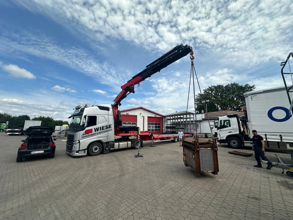 Wiese Stufensattel Tieflader mit Kran Fassi F545 - Tieflader Auflieger: das Bild 5 Wiese Stufensattel Tieflader mit Kran Fassi F545 - Tieflader Auflieger: das Bild 5