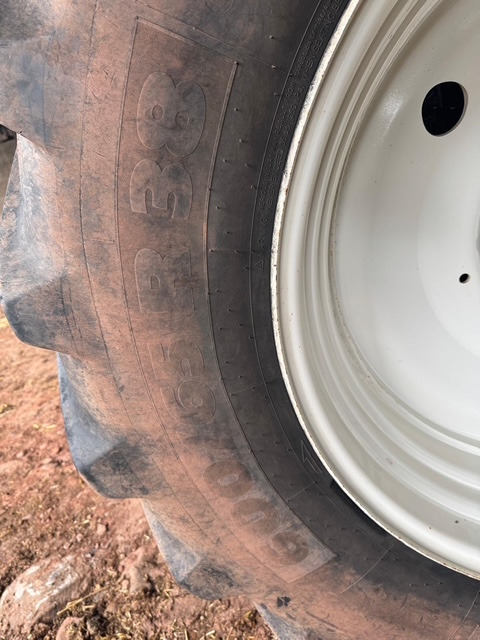 NEW HOLLAND T6.180 - Traktor: das Bild 4 NEW HOLLAND T6.180 - Traktor: das Bild 4