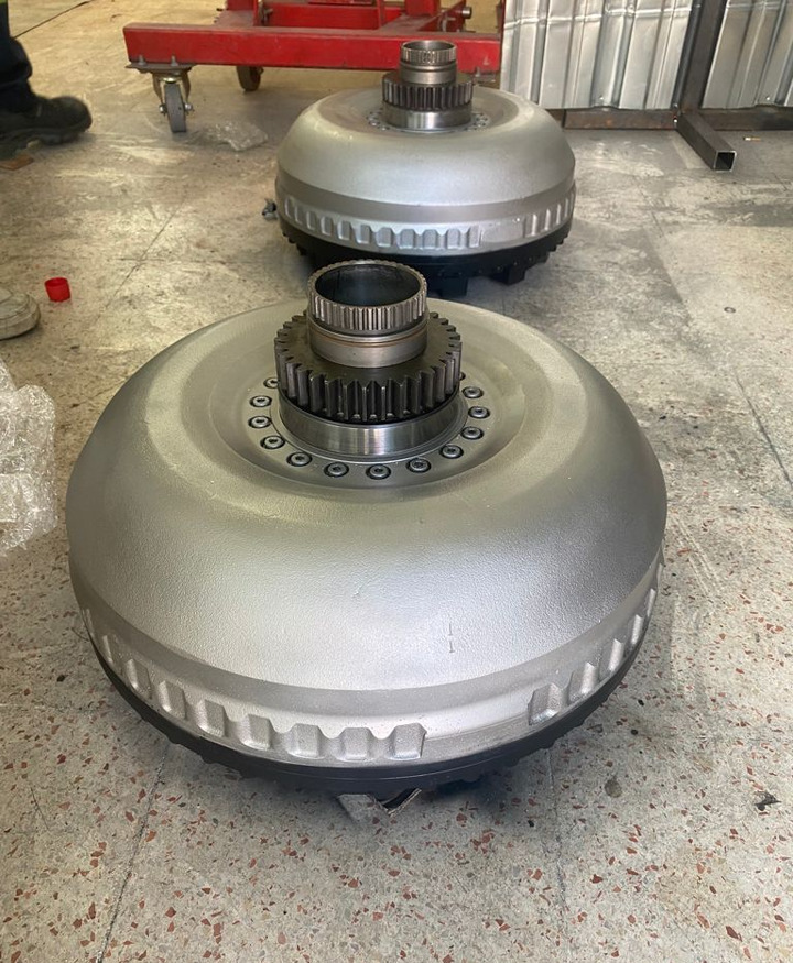 Volvo F12 VT2506 ,PT P2606 ( ) VOE11418972 Volvo VOLVO F12 FL12 FM9 FM12 11418972 articulated dump - Transmission für Knickgelenkter Dumper: das Bild 2 Volvo F12 VT2506 ,PT P2606 ( ) VOE11418972 Volvo VOLVO F12 FL12 FM9 FM12 11418972 articulated dump - Transmission für Knickgelenkter Dumper: das Bild 2