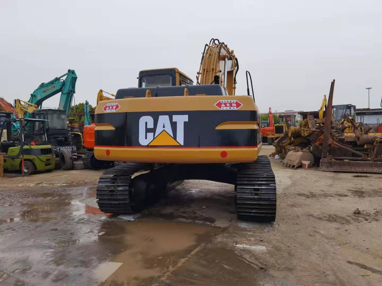 CATERPILLAR 320B - Kettenbagger: das Bild 3 CATERPILLAR 320B - Kettenbagger: das Bild 3