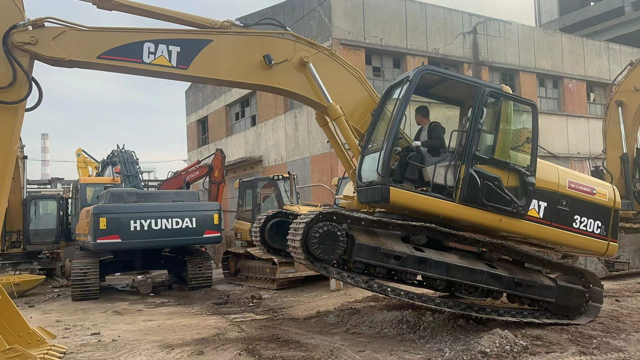 CATERPILLAR 320C 320B 320BL 325B - Kettenbagger: das Bild 2 CATERPILLAR 320C 320B 320BL 325B - Kettenbagger: das Bild 2