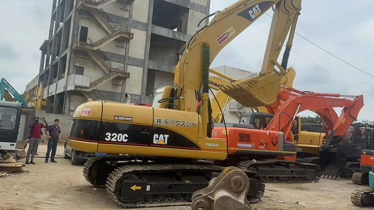 CATERPILLAR 320CL - Kettenbagger: das Bild 1 CATERPILLAR 320CL - Kettenbagger: das Bild 1