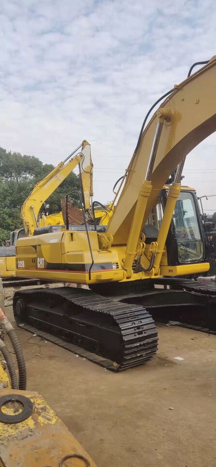 CATERPILLAR 325B - Kettenbagger: das Bild 5 CATERPILLAR 325B - Kettenbagger: das Bild 5