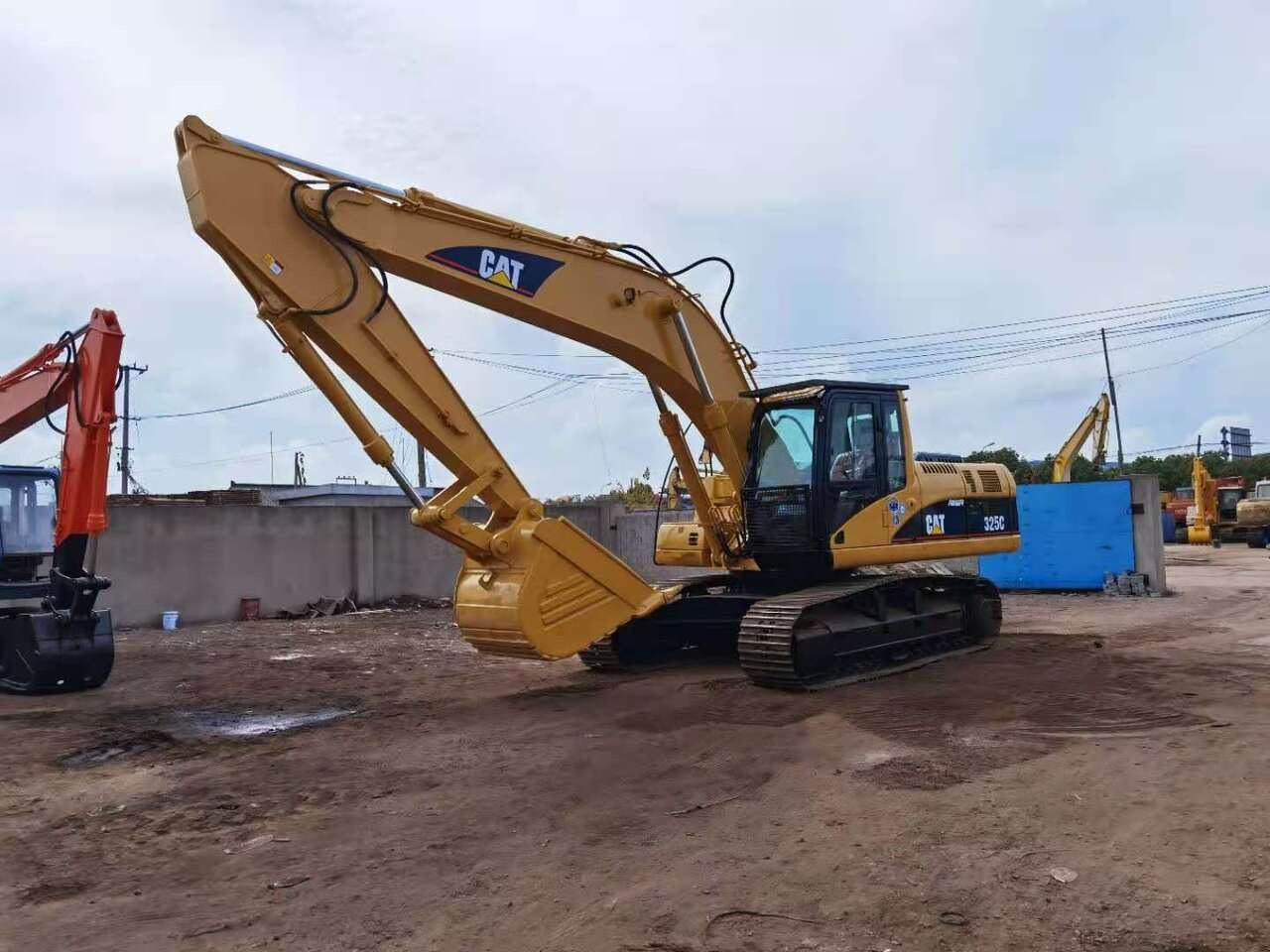 CATERPILLAR 325C - Kettenbagger: das Bild 4 CATERPILLAR 325C - Kettenbagger: das Bild 4