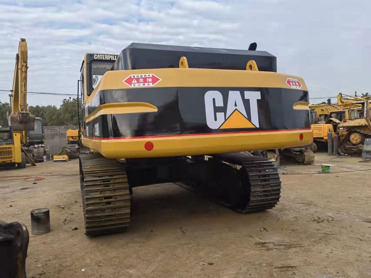 CATERPILLAR 330BL - Kettenbagger: das Bild 4 CATERPILLAR 330BL - Kettenbagger: das Bild 4