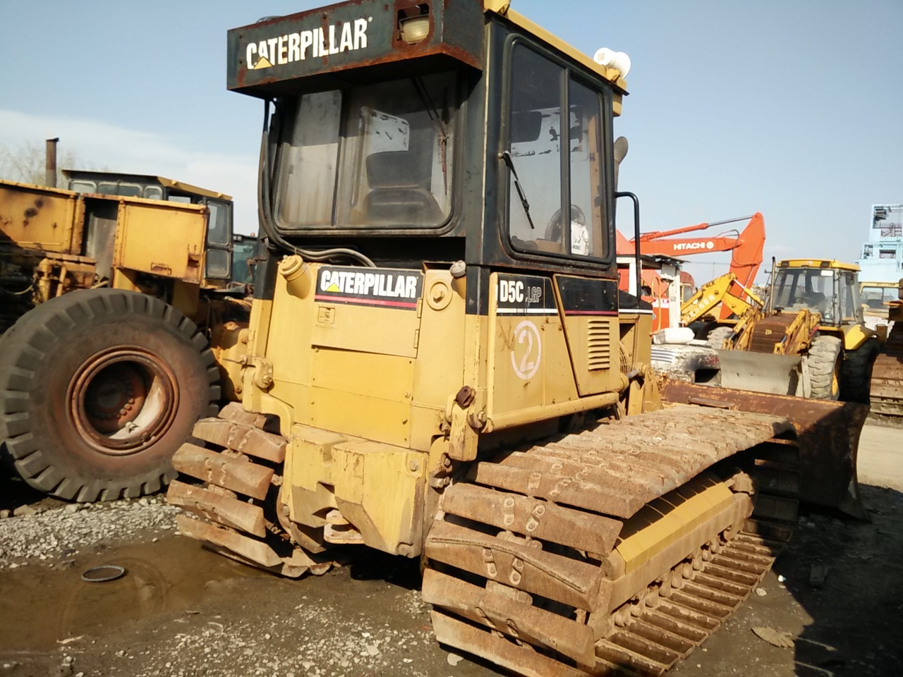 CATERPILLAR D5C - Bulldozer: das Bild 2 CATERPILLAR D5C - Bulldozer: das Bild 2