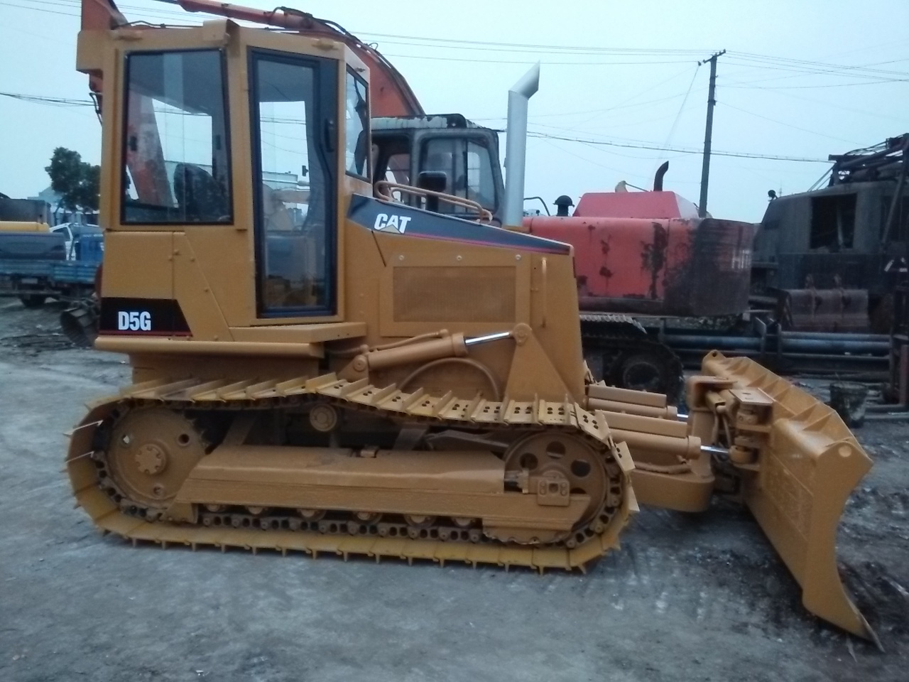 CATERPILLAR D5G - Bulldozer: das Bild 2 CATERPILLAR D5G - Bulldozer: das Bild 2