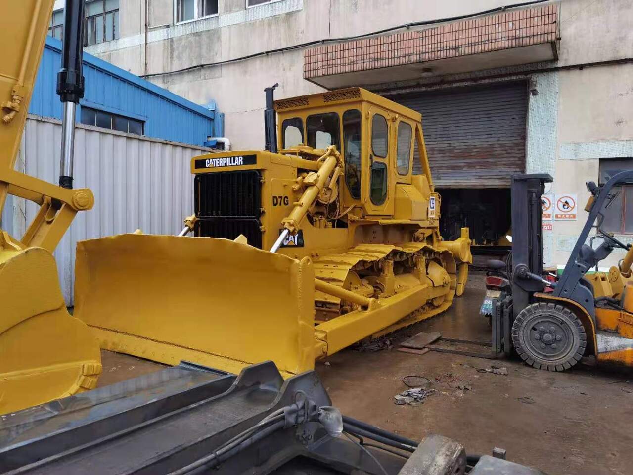 CATERPILLAR D7G - Bulldozer: das Bild 2 CATERPILLAR D7G - Bulldozer: das Bild 2