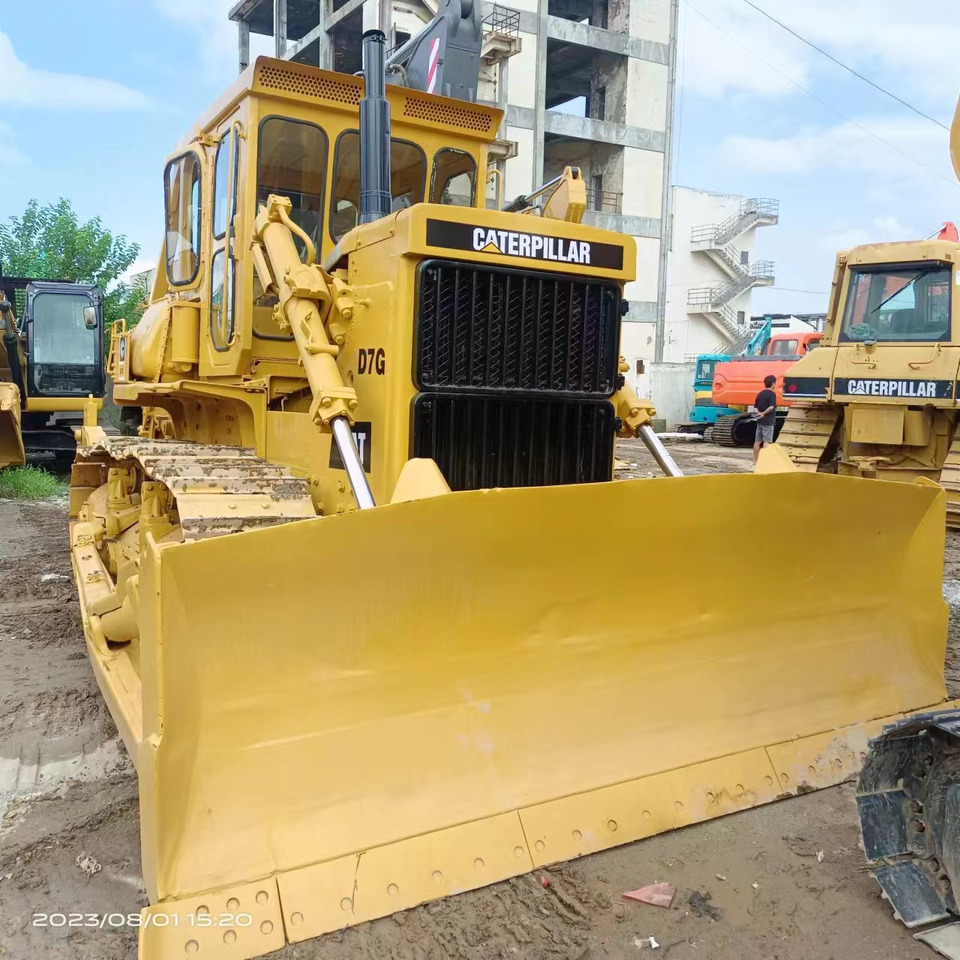 CATERPILLAR D7G - Bulldozer: das Bild 2 CATERPILLAR D7G - Bulldozer: das Bild 2