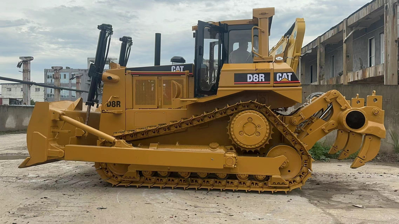 CATERPILLAR D8R - Bulldozer: das Bild 1 CATERPILLAR D8R - Bulldozer: das Bild 1