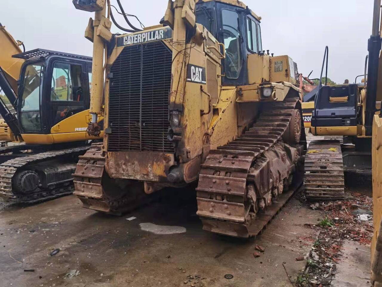 CATERPILLAR D9R - Bulldozer: das Bild 2 CATERPILLAR D9R - Bulldozer: das Bild 2