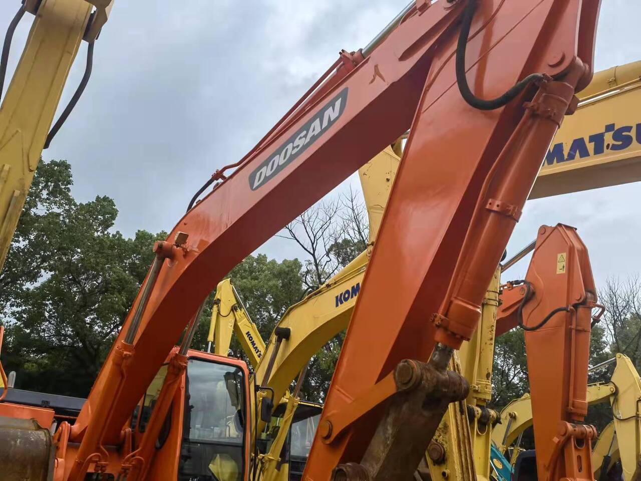 DOOSAN DH300 - Kettenbagger: das Bild 4 DOOSAN DH300 - Kettenbagger: das Bild 4