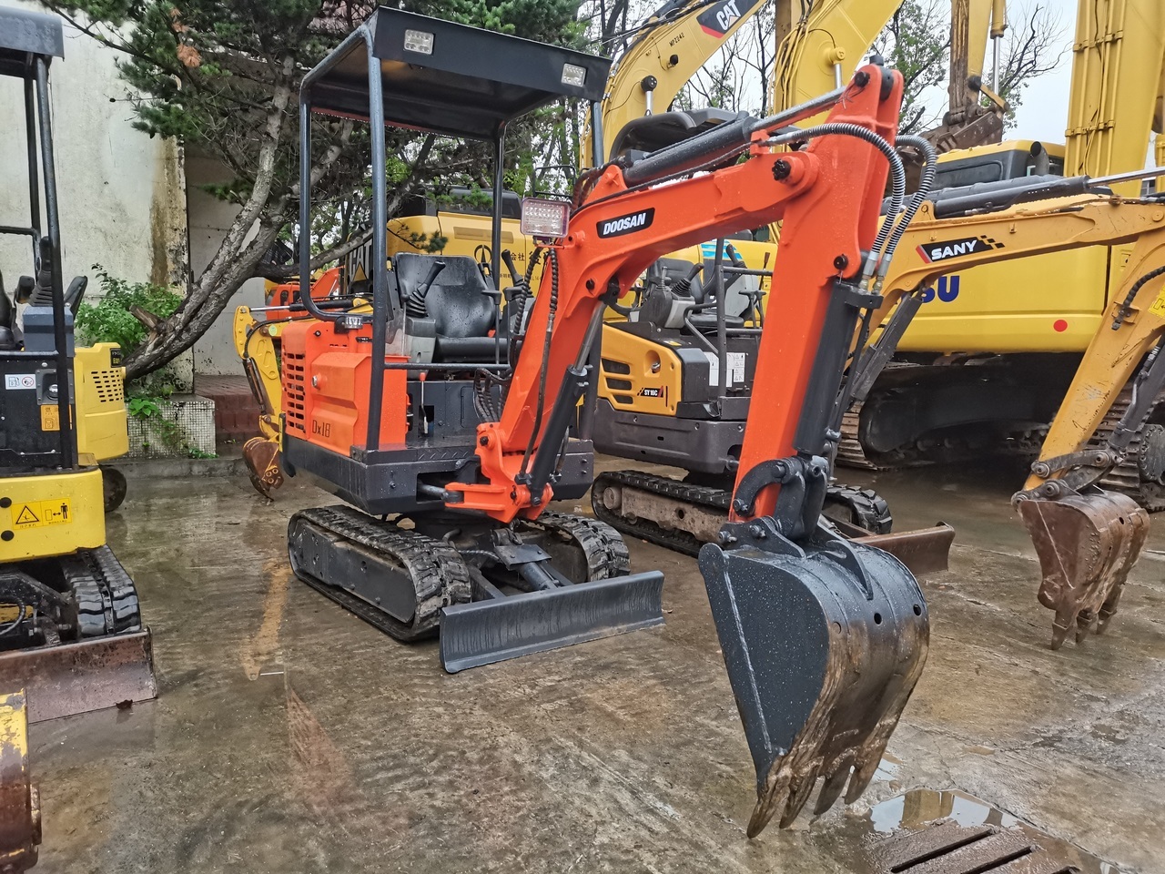 DOOSAN DX18 - Minibagger: das Bild 1 DOOSAN DX18 - Minibagger: das Bild 1