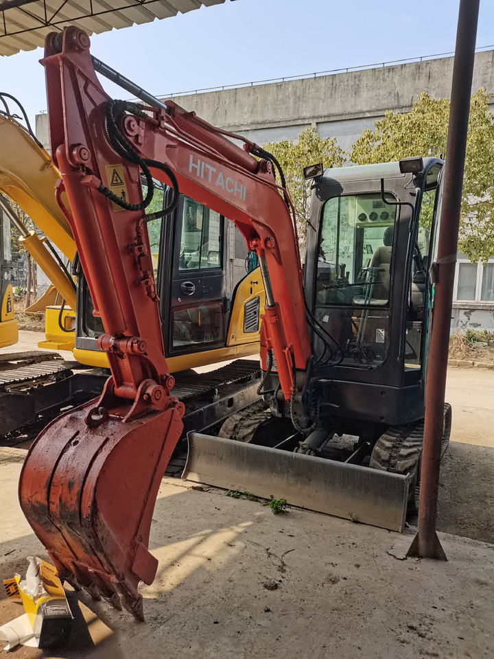 HITACHI ZX30U - Kettenbagger: das Bild 2 HITACHI ZX30U - Kettenbagger: das Bild 2