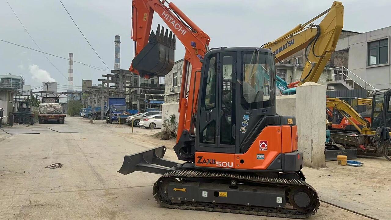 HITACHI ZX50U-2 - Minibagger: das Bild 3 HITACHI ZX50U-2 - Minibagger: das Bild 3