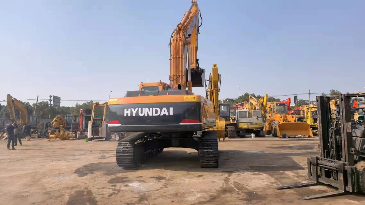 HYUNDAI R305LC-9T - Kettenbagger: das Bild 1 HYUNDAI R305LC-9T - Kettenbagger: das Bild 1