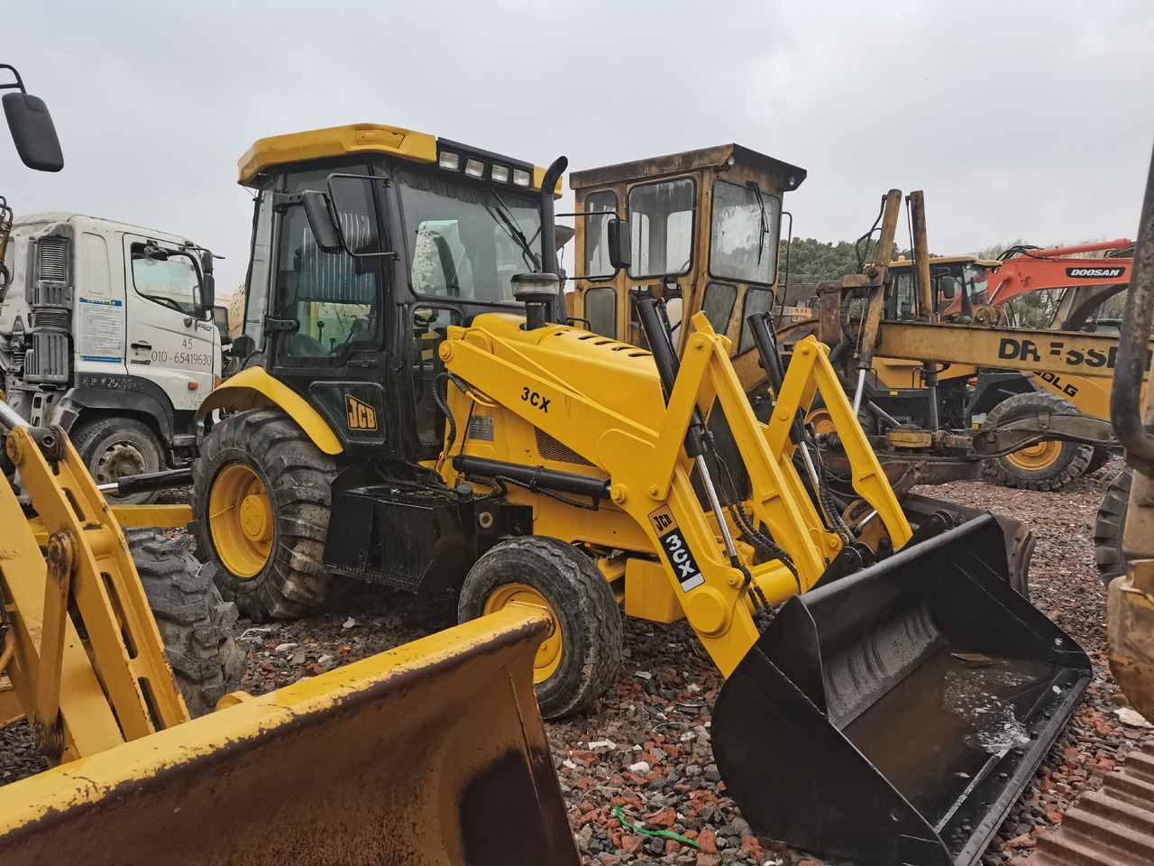 JCB 3CX - Baggerlader: das Bild 4 JCB 3CX - Baggerlader: das Bild 4