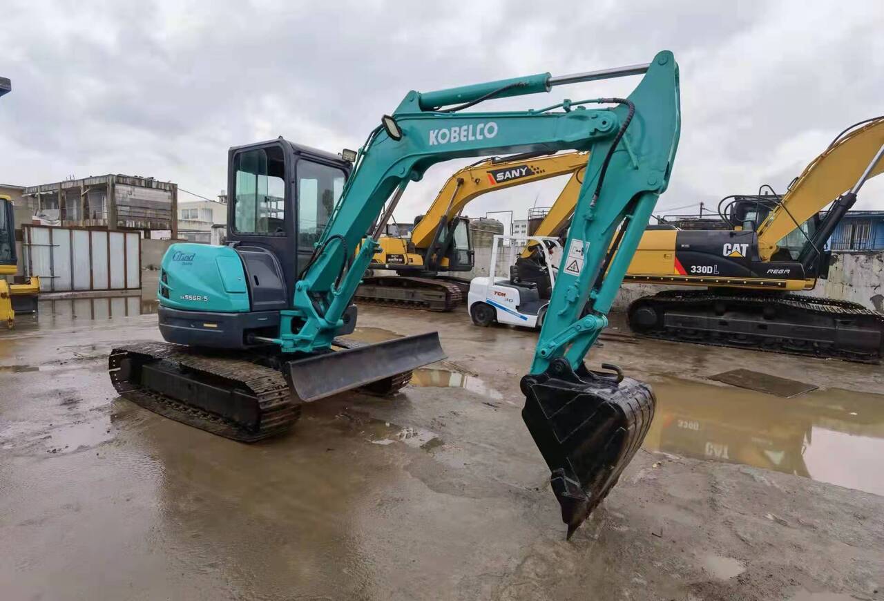 KOBELCO 55 - Minibagger: das Bild 4 KOBELCO 55 - Minibagger: das Bild 4
