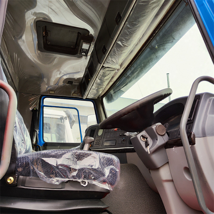 HOWO 6x4 336hp tractor - Sattelzugmaschine: das Bild 5 HOWO 6x4 336hp tractor - Sattelzugmaschine: das Bild 5