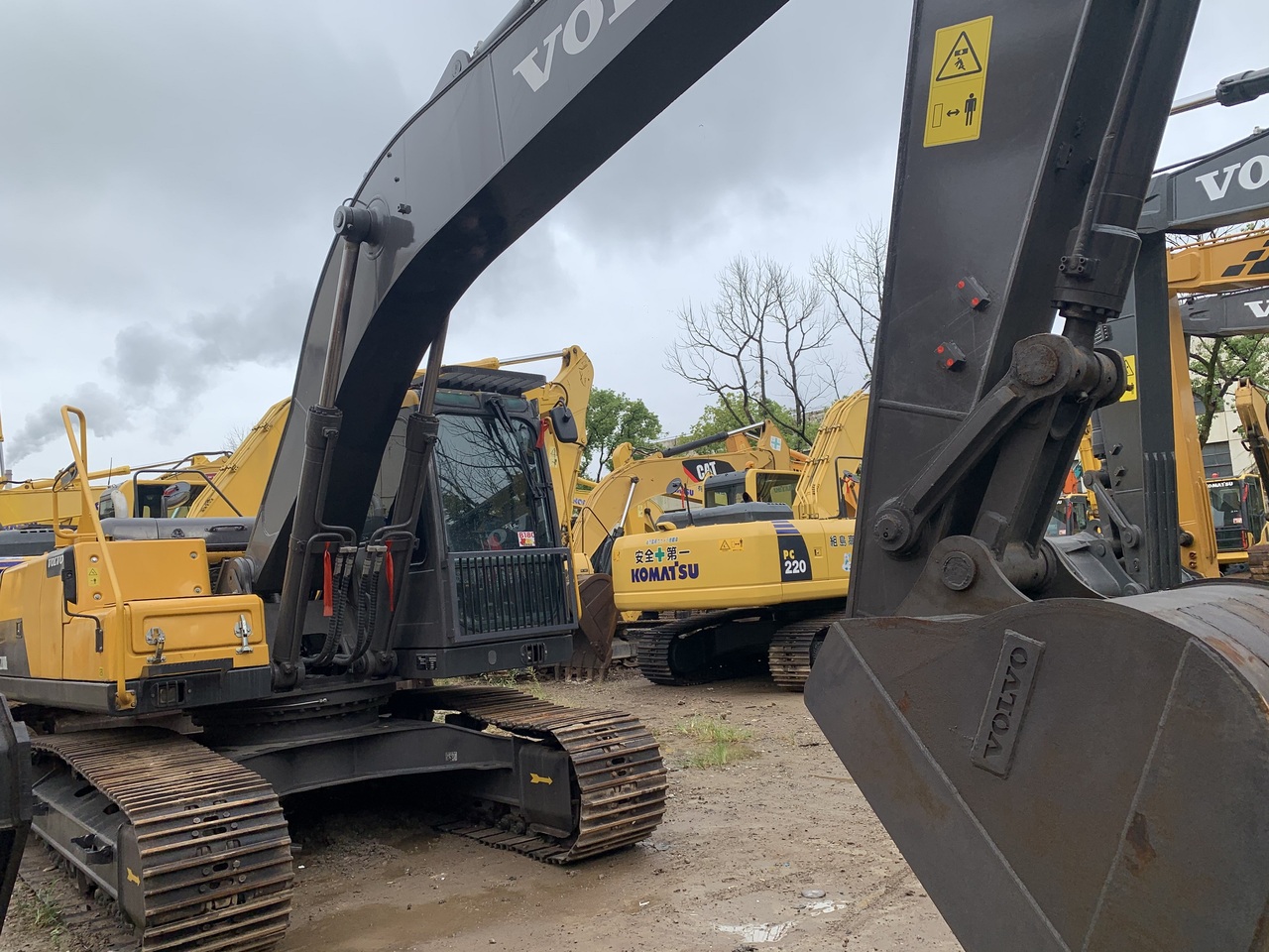 VOLVO EC200DL - Kettenbagger: das Bild 2 VOLVO EC200DL - Kettenbagger: das Bild 2