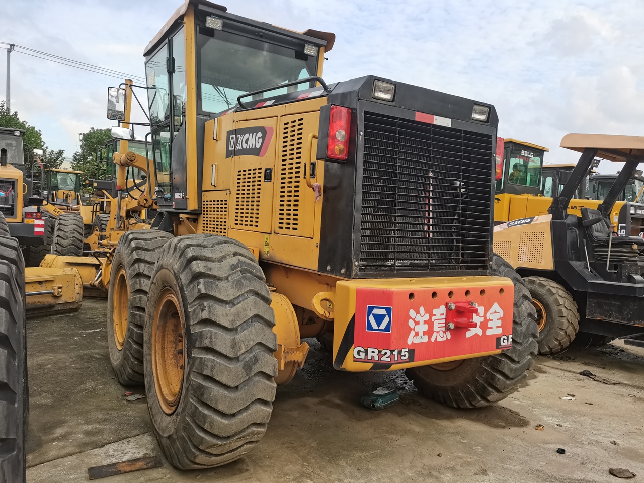 Grader XCMG GR215: das Bild 8