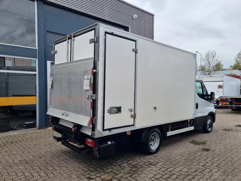 Iveco Daily 35C13 Koelkoffer Carrier Pulsor 400 -20C / +20C LBW Euro 6 - Kühltransporter: das Bild 2 Iveco Daily 35C13 Koelkoffer Carrier Pulsor 400 -20C / +20C LBW Euro 6 - Kühltransporter: das Bild 2
