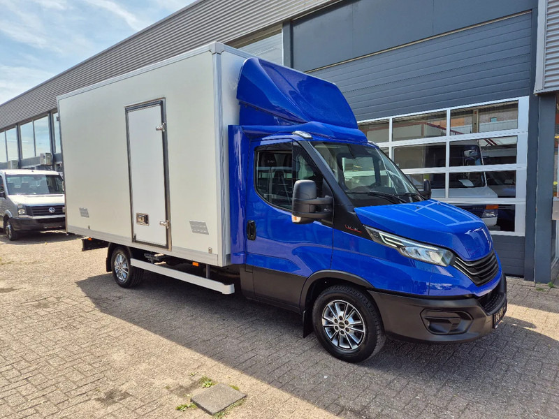 Iveco Daily 35S18 3.0D Koffer/ Xenon/ Airco - Koffer Transporter: das Bild 1 Iveco Daily 35S18 3.0D Koffer/ Xenon/ Airco - Koffer Transporter: das Bild 1