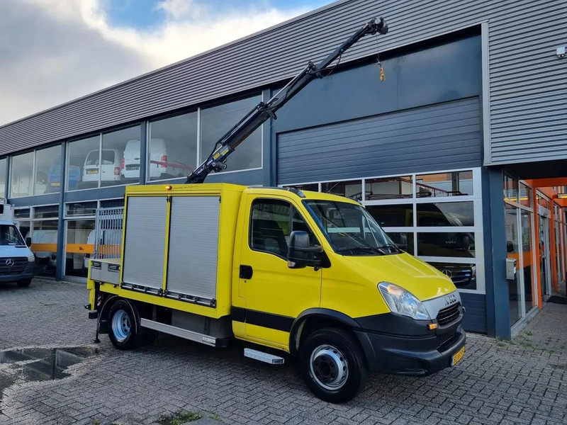 Iveco Daily 70C17 Servicewagen/ Kraan/ Winch - Autokran: das Bild 1 Iveco Daily 70C17 Servicewagen/ Kraan/ Winch - Autokran: das Bild 1