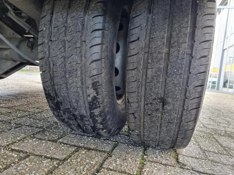 Pritsche Transporter Iveco Daily 70C21 3.0D/ 204PS/ Radstand 475 cm/ Openlaadbak 4m: das Bild 12