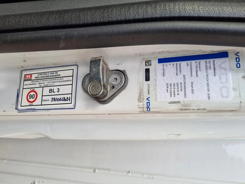 Pritsche Transporter Iveco Daily 70C21 3.0D/ 204PS/ Radstand 475 cm/ Openlaadbak 4m: das Bild 16