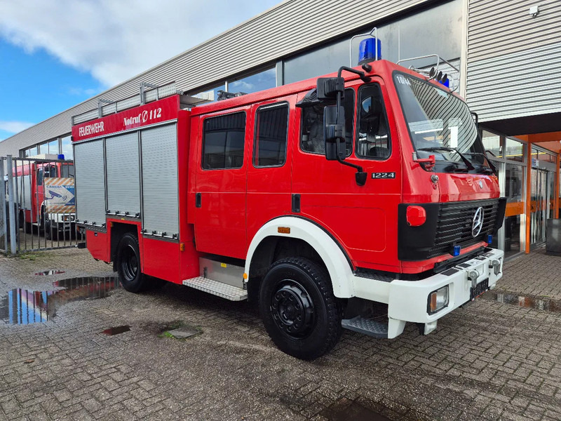Mercedes-Benz SK 1224 4x4 FIRETRUCK/ FEUERWEHR/ 2400L TANK/ EXPEDITION - Feuerwehrfahrzeug: das Bild 1 Mercedes-Benz SK 1224 4x4 FIRETRUCK/ FEUERWEHR/ 2400L TANK/ EXPEDITION - Feuerwehrfahrzeug: das Bild 1