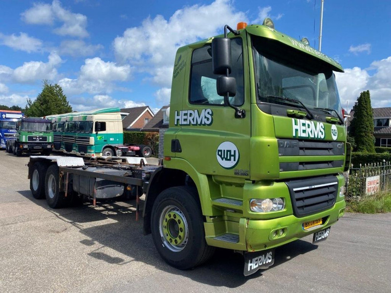 DAF CF 85.380 CF 380 FULL STEEL SPRING HOLLAND TRUCK 380 HP - Seil Abrollkipper: das Bild 3 DAF CF 85.380 CF 380 FULL STEEL SPRING HOLLAND TRUCK 380 HP - Seil Abrollkipper: das Bild 3