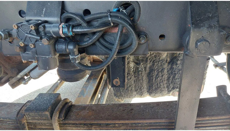 MAN 26.372 MANUAL ZF GEARBOX STEEL SUSPENSION 6X4 - Fahrgestell LKW: das Bild 4 MAN 26.372 MANUAL ZF GEARBOX STEEL SUSPENSION 6X4 - Fahrgestell LKW: das Bild 4