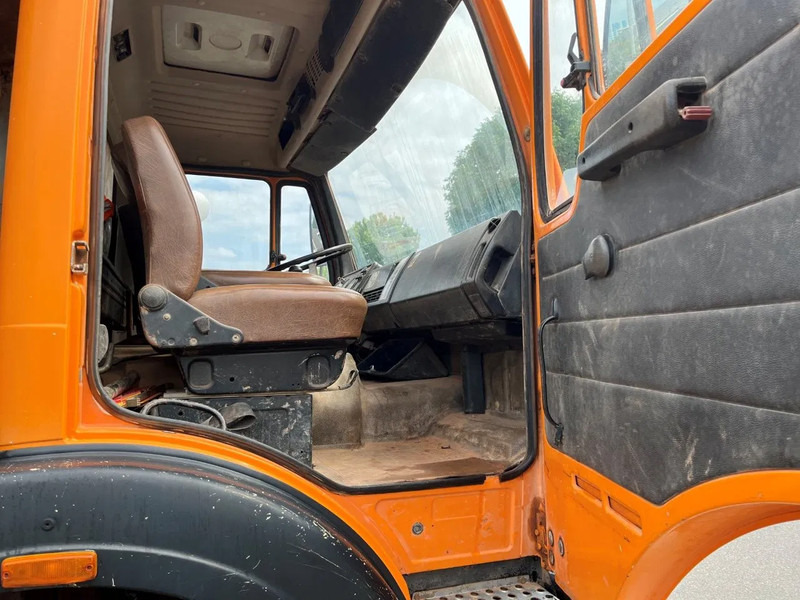 Mercedes-Benz SK 2628 6X4 FULL STEEL SPRING KIPPER MANUAL GEARBOX - Kipper: das Bild 4 Mercedes-Benz SK 2628 6X4 FULL STEEL SPRING KIPPER MANUAL GEARBOX - Kipper: das Bild 4