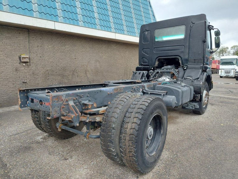 Renault Kerax 270 DCI FULL STEEL SPRING BIG AXLE - Fahrgestell LKW: das Bild 3 Renault Kerax 270 DCI FULL STEEL SPRING BIG AXLE - Fahrgestell LKW: das Bild 3