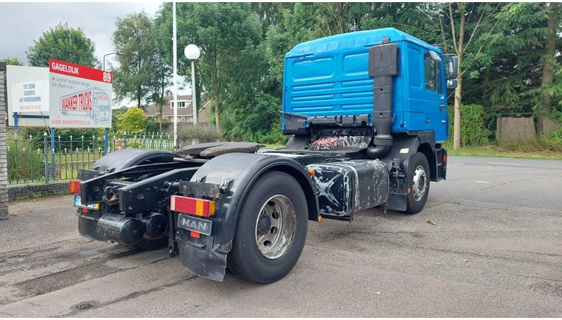 MAN 19.403 MANUAL GEARBOX - Sattelzugmaschine: das Bild 5 MAN 19.403 MANUAL GEARBOX - Sattelzugmaschine: das Bild 5