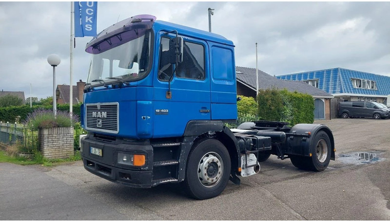 MAN 19.403 MANUAL GEARBOX - Sattelzugmaschine: das Bild 1 MAN 19.403 MANUAL GEARBOX - Sattelzugmaschine: das Bild 1