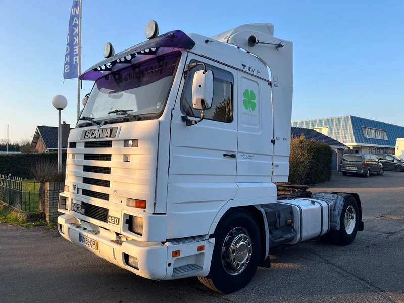Sattelzugmaschine Scania R143-420 V8 143M MANUAL GEARBOX AIRCO RETARDER TOP STREAMLINER: das Bild 1