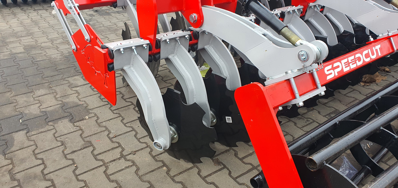 Zabiel BTH-40 - Scheibenegge: das Bild 5 Zabiel BTH-40 - Scheibenegge: das Bild 5