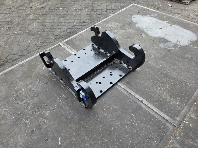 Kopplaat cw45 breedt adapter plate hammer plate verachtert cw45 - Schnellwechsler für Baumaschine: das Bild 4 Kopplaat cw45 breedt adapter plate hammer plate verachtert cw45 - Schnellwechsler für Baumaschine: das Bild 4