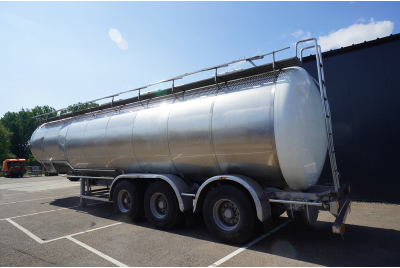 Dijkstra 3 AXLE FOOD TRAILER 26.500 LTR - Tankauflieger: das Bild 4 Dijkstra 3 AXLE FOOD TRAILER 26.500 LTR - Tankauflieger: das Bild 4