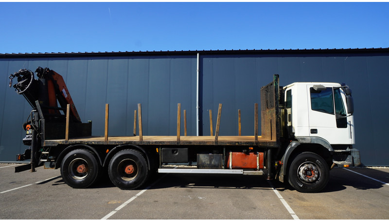 Iveco EUROTRAKKER CURSOR 350 6X4 FLATBED WITH PALFINGER PK 20002 CRANE - Autokran: das Bild 4 Iveco EUROTRAKKER CURSOR 350 6X4 FLATBED WITH PALFINGER PK 20002 CRANE - Autokran: das Bild 4